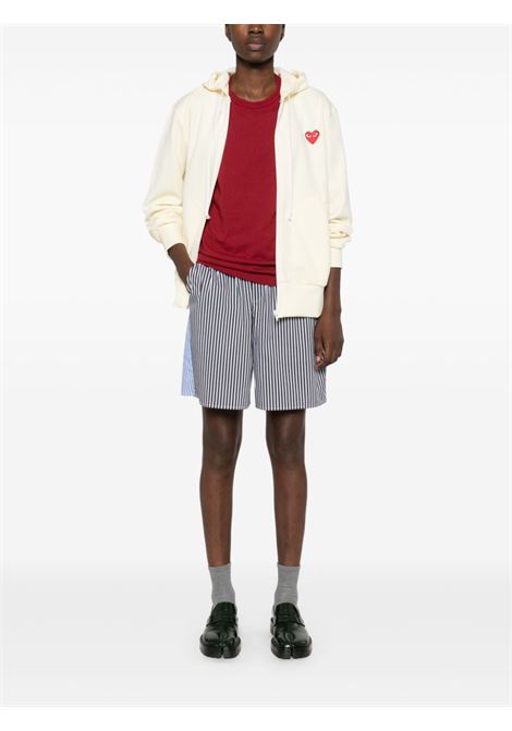 zipped red emblem hoodie unisex ivory COMME DES GARÇONS PLAY | AX-T172-0513
